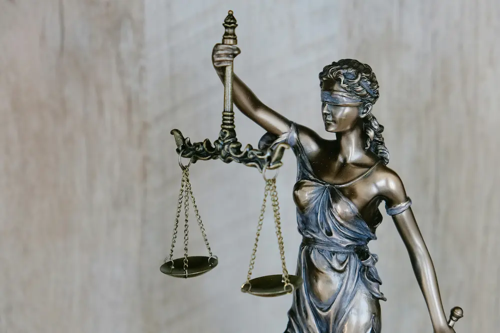 Auxilio judicial